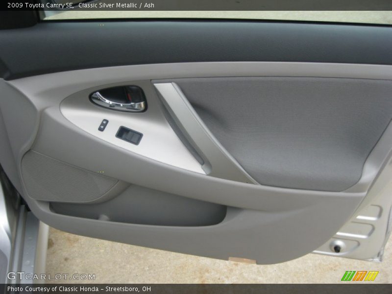 Classic Silver Metallic / Ash 2009 Toyota Camry SE