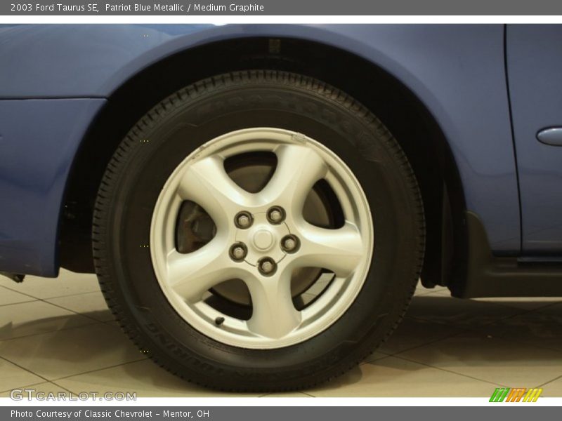 Patriot Blue Metallic / Medium Graphite 2003 Ford Taurus SE