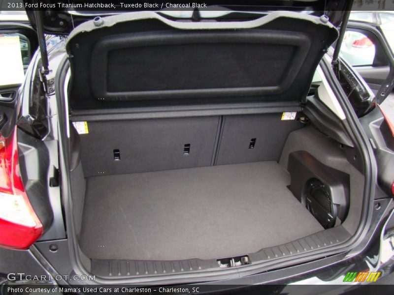 Tuxedo Black / Charcoal Black 2013 Ford Focus Titanium Hatchback