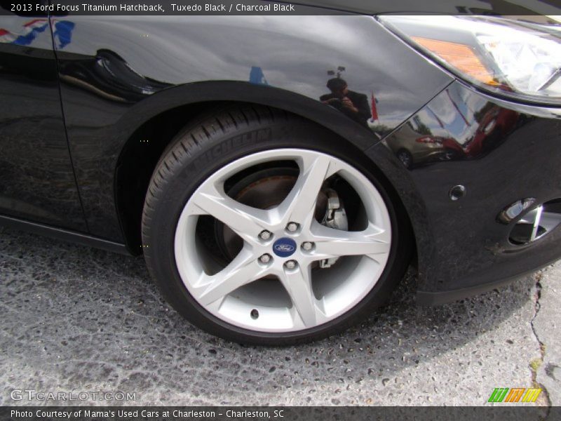 Tuxedo Black / Charcoal Black 2013 Ford Focus Titanium Hatchback