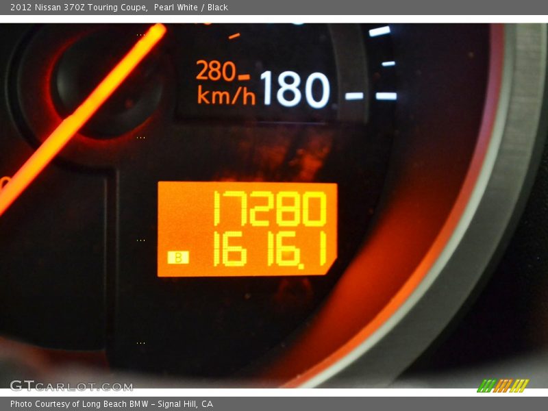 Pearl White / Black 2012 Nissan 370Z Touring Coupe