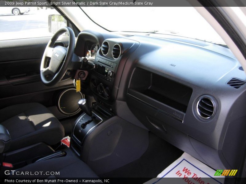 Bright Silver Metallic / Dark Slate Gray/Medium Slate Gray 2009 Jeep Patriot Sport