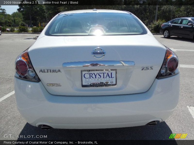 Winter Frost Pearl / Blond 2009 Nissan Altima 2.5 S