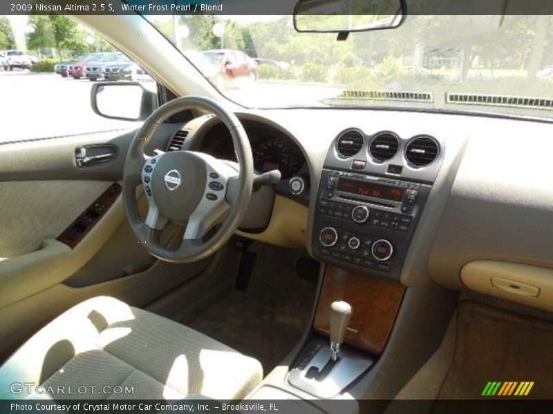 Winter Frost Pearl / Blond 2009 Nissan Altima 2.5 S