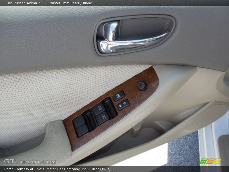Winter Frost Pearl / Blond 2009 Nissan Altima 2.5 S