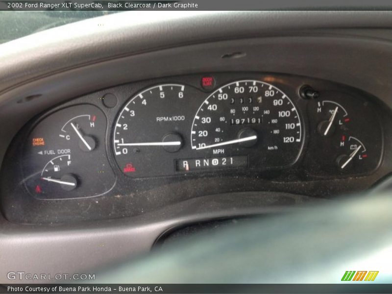 Black Clearcoat / Dark Graphite 2002 Ford Ranger XLT SuperCab