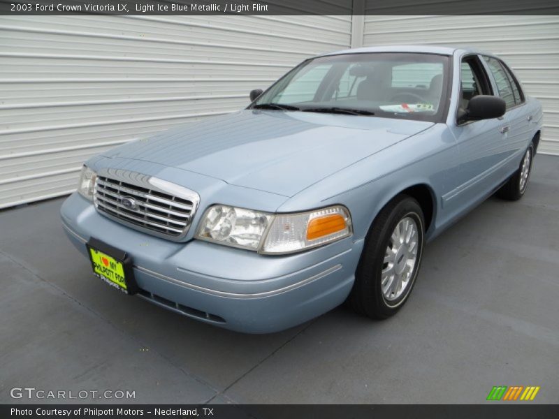 Light Ice Blue Metallic / Light Flint 2003 Ford Crown Victoria LX