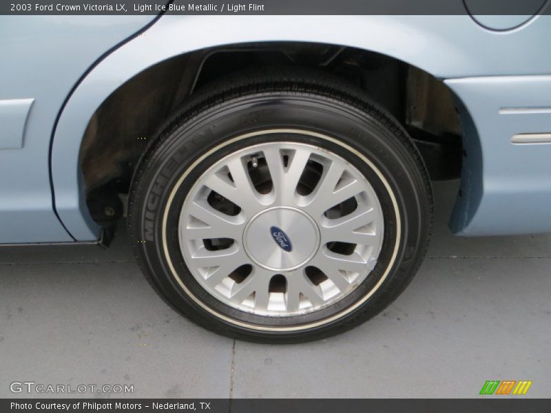 Light Ice Blue Metallic / Light Flint 2003 Ford Crown Victoria LX