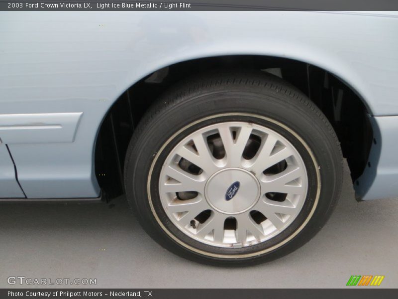 Light Ice Blue Metallic / Light Flint 2003 Ford Crown Victoria LX