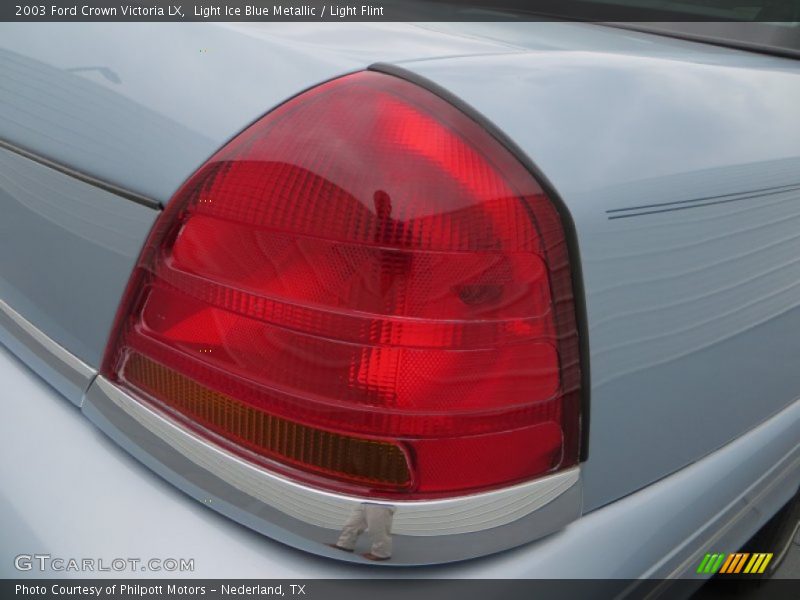Light Ice Blue Metallic / Light Flint 2003 Ford Crown Victoria LX