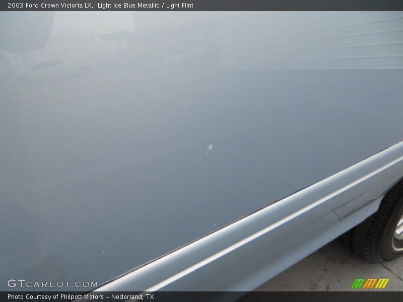 Light Ice Blue Metallic / Light Flint 2003 Ford Crown Victoria LX