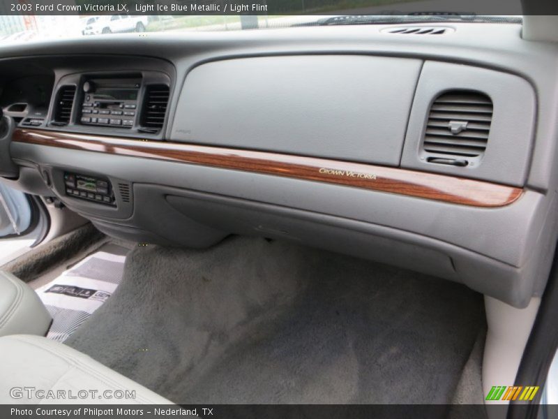 Light Ice Blue Metallic / Light Flint 2003 Ford Crown Victoria LX