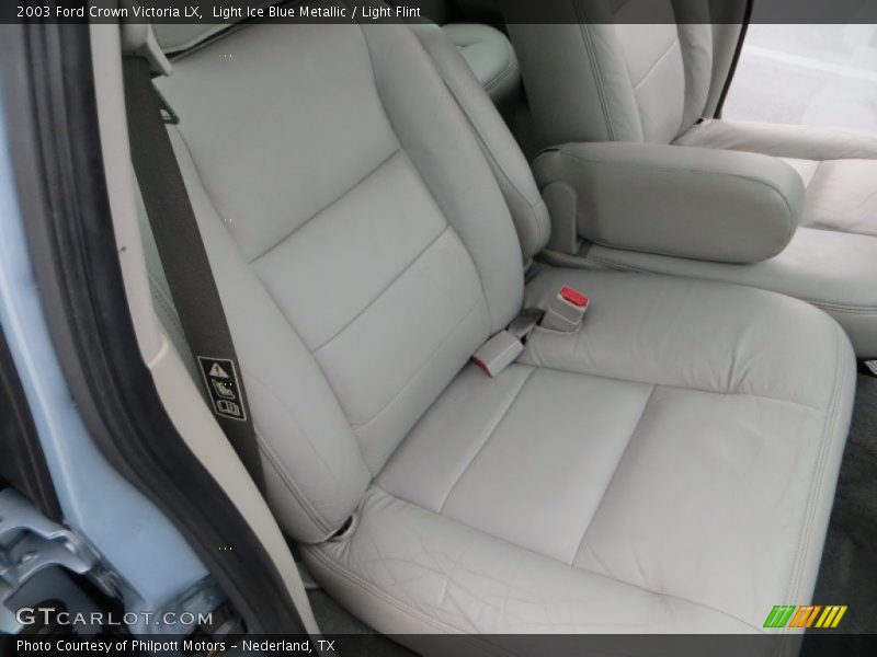 Light Ice Blue Metallic / Light Flint 2003 Ford Crown Victoria LX