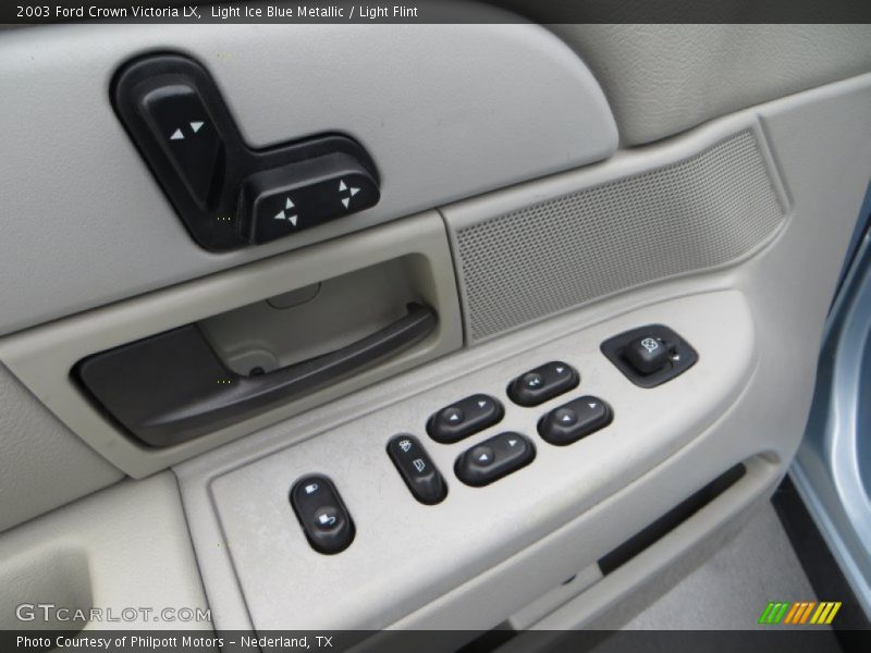 Light Ice Blue Metallic / Light Flint 2003 Ford Crown Victoria LX