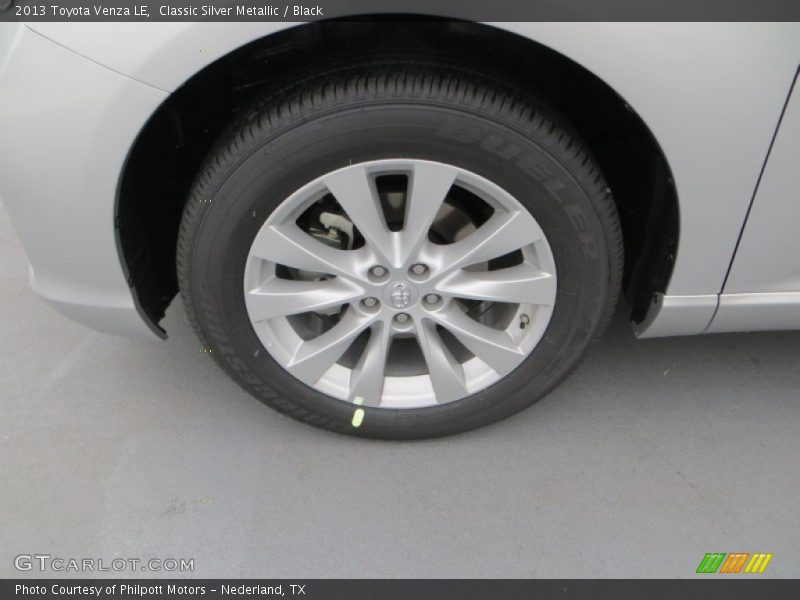 Classic Silver Metallic / Black 2013 Toyota Venza LE
