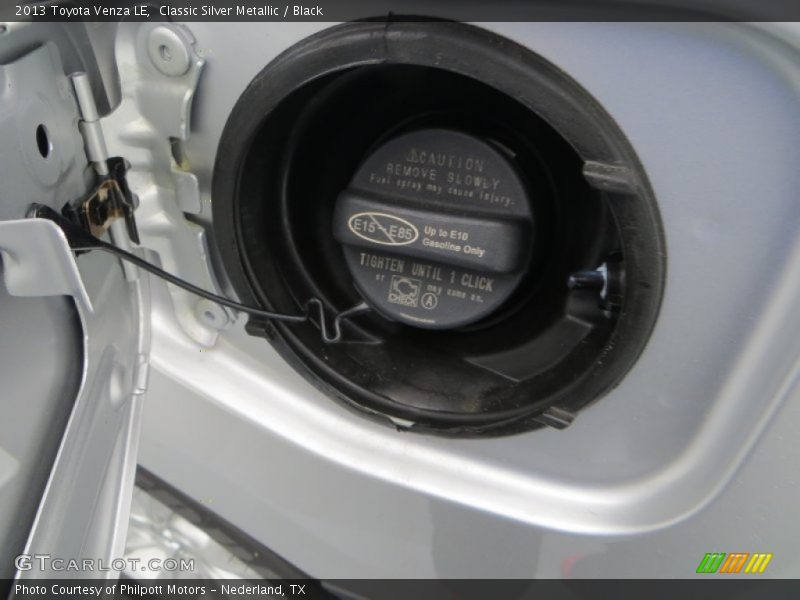 Classic Silver Metallic / Black 2013 Toyota Venza LE