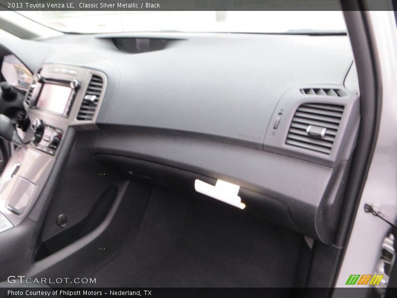 Classic Silver Metallic / Black 2013 Toyota Venza LE