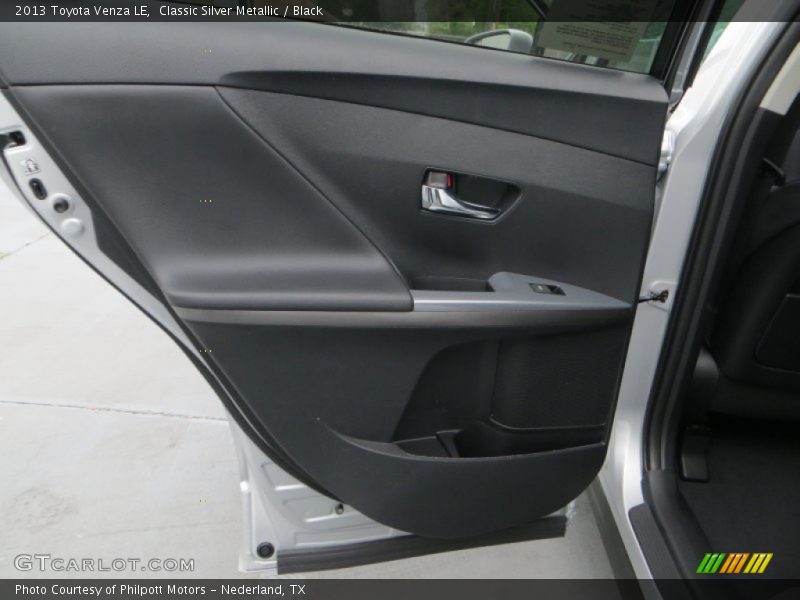 Classic Silver Metallic / Black 2013 Toyota Venza LE