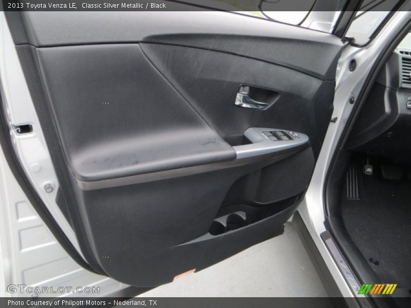 Classic Silver Metallic / Black 2013 Toyota Venza LE