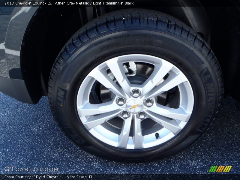 Ashen Gray Metallic / Light Titanium/Jet Black 2013 Chevrolet Equinox LS