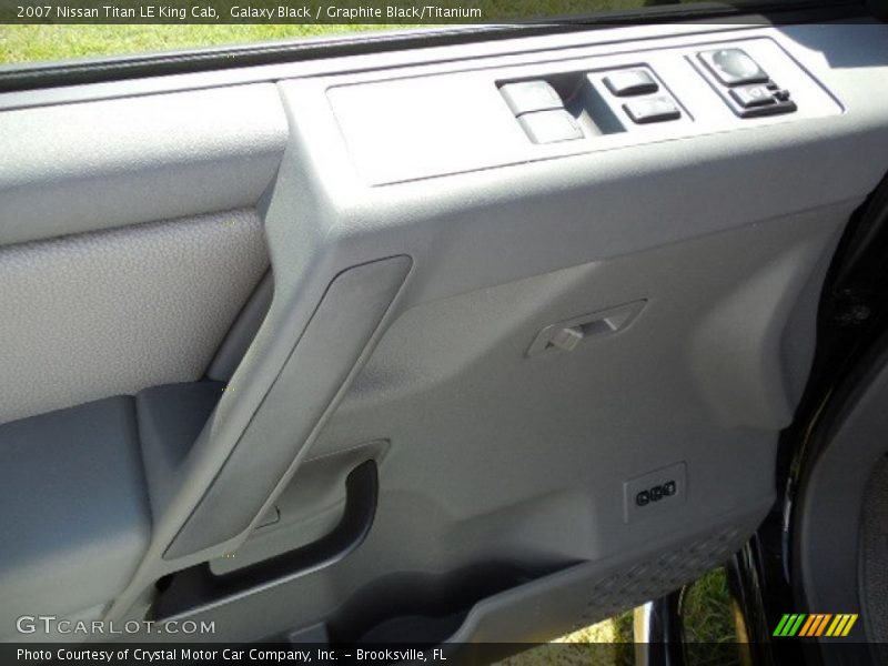 Galaxy Black / Graphite Black/Titanium 2007 Nissan Titan LE King Cab