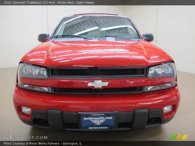Victory Red / Dark Pewter 2002 Chevrolet TrailBlazer LTZ 4x4
