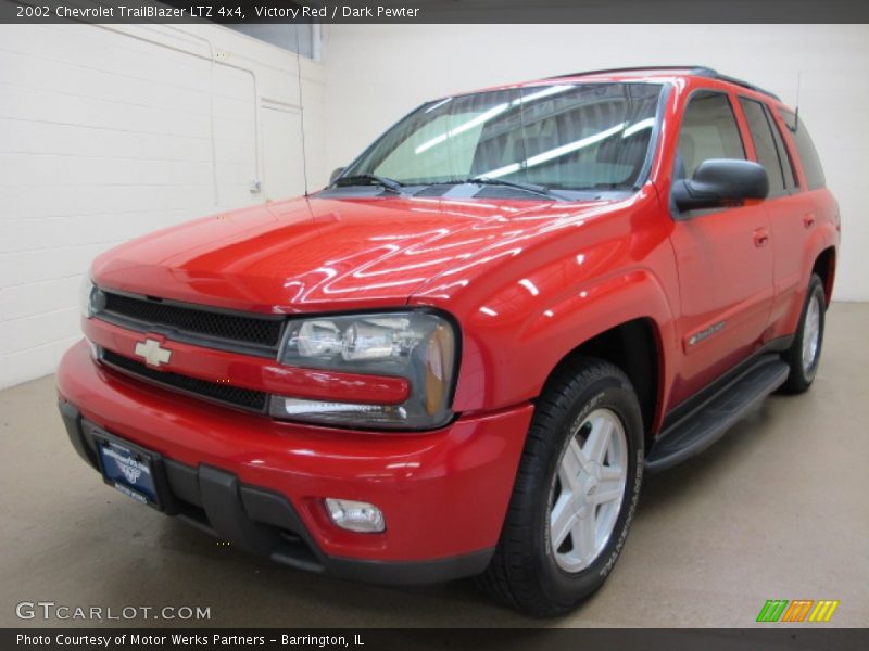 Front 3/4 View of 2002 TrailBlazer LTZ 4x4