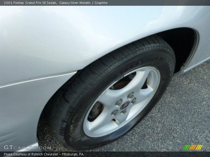 Galaxy Silver Metallic / Graphite 2001 Pontiac Grand Prix SE Sedan