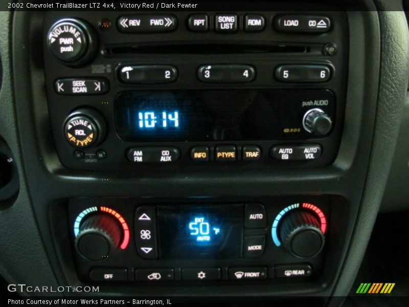 Controls of 2002 TrailBlazer LTZ 4x4