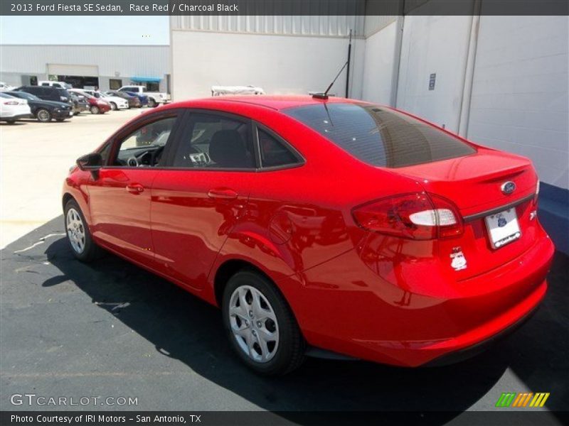 Race Red / Charcoal Black 2013 Ford Fiesta SE Sedan