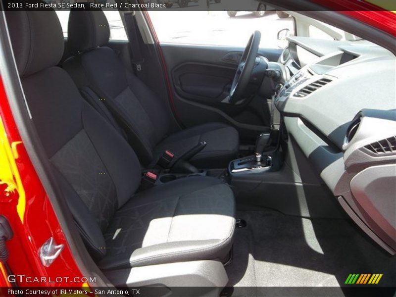 Race Red / Charcoal Black 2013 Ford Fiesta SE Sedan