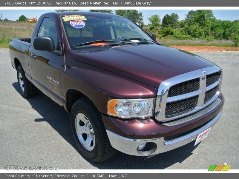Front 3/4 View of 2005 Ram 1500 SLT Regular Cab