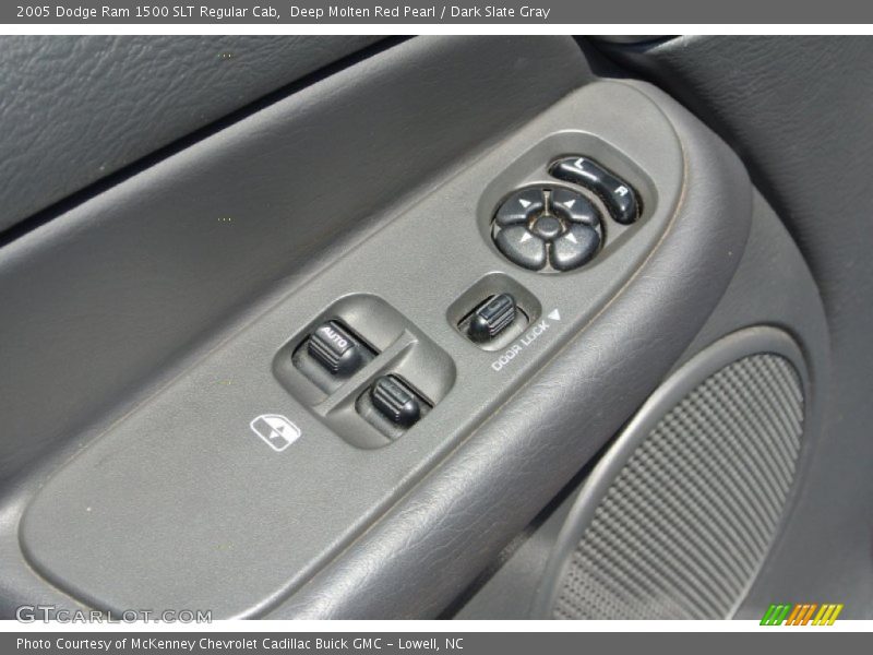 Deep Molten Red Pearl / Dark Slate Gray 2005 Dodge Ram 1500 SLT Regular Cab