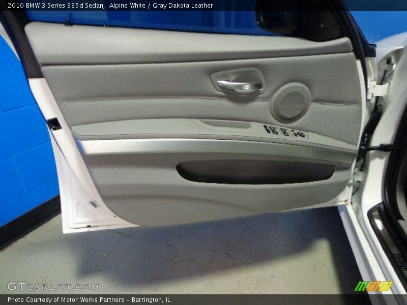 Alpine White / Gray Dakota Leather 2010 BMW 3 Series 335d Sedan