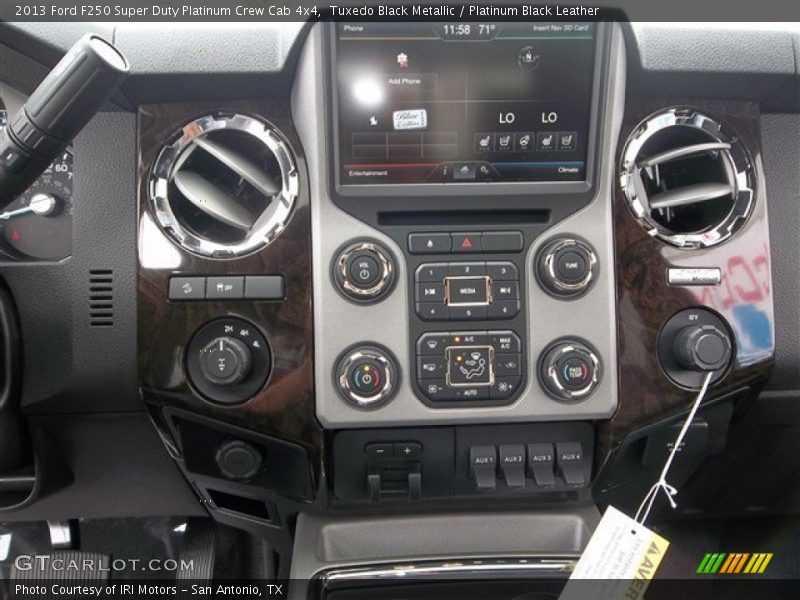 Controls of 2013 F250 Super Duty Platinum Crew Cab 4x4