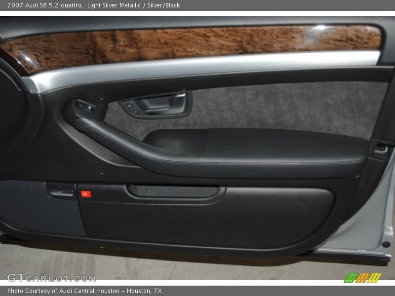 Light Silver Metallic / Silver/Black 2007 Audi S8 5.2 quattro