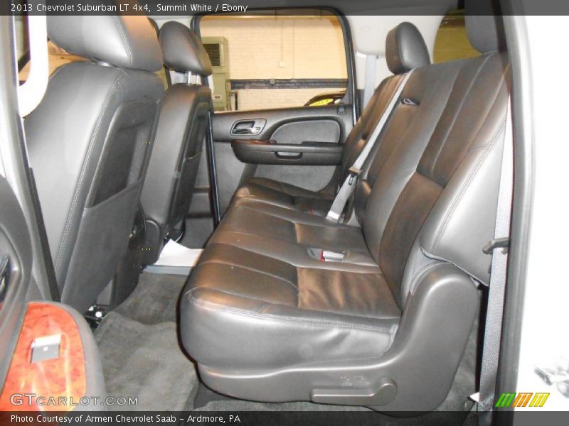 Summit White / Ebony 2013 Chevrolet Suburban LT 4x4