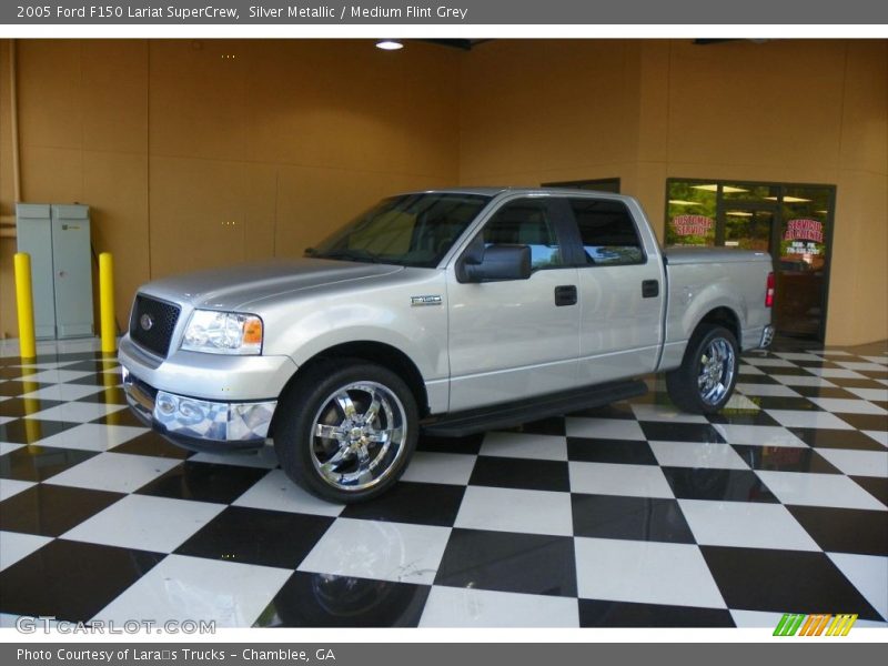 Silver Metallic / Medium Flint Grey 2005 Ford F150 Lariat SuperCrew