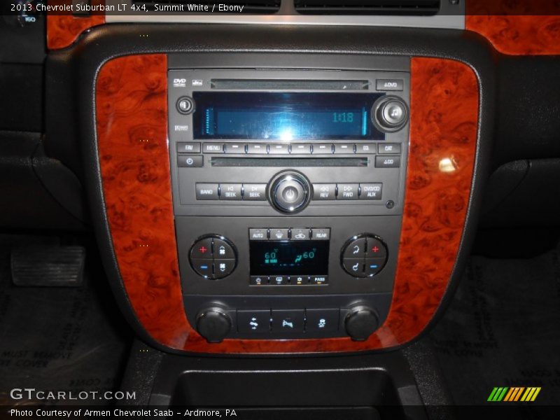 Summit White / Ebony 2013 Chevrolet Suburban LT 4x4