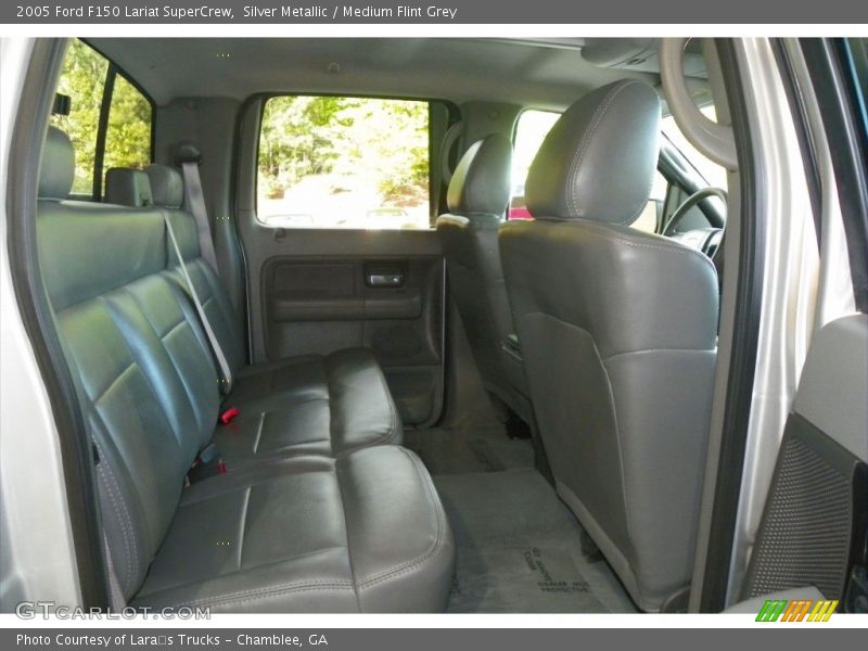 Silver Metallic / Medium Flint Grey 2005 Ford F150 Lariat SuperCrew