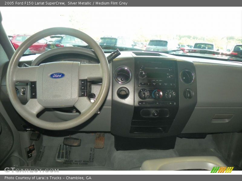 Silver Metallic / Medium Flint Grey 2005 Ford F150 Lariat SuperCrew