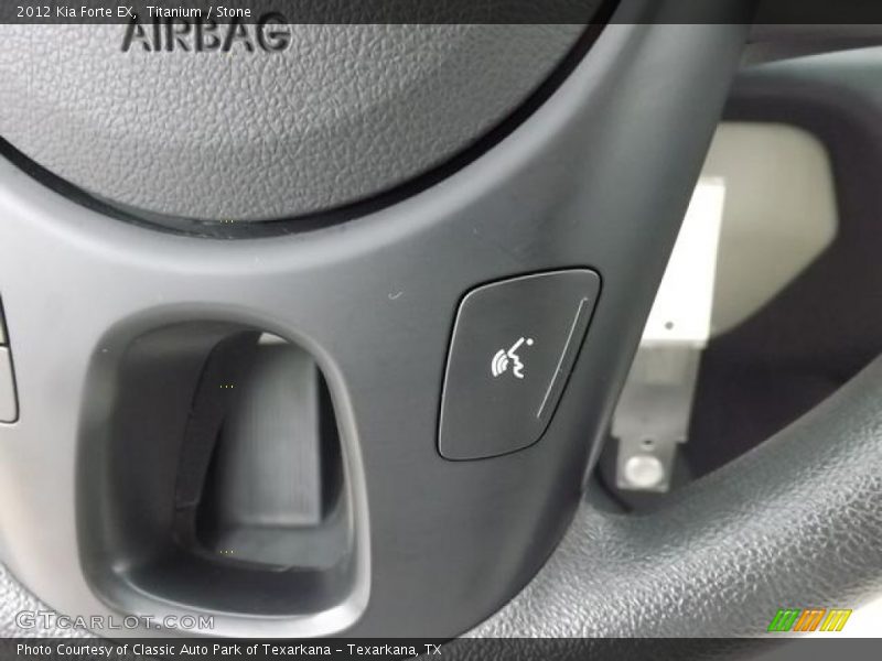 Controls of 2012 Forte EX