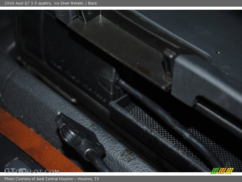 Ice Silver Metallic / Black 2009 Audi Q7 3.6 quattro