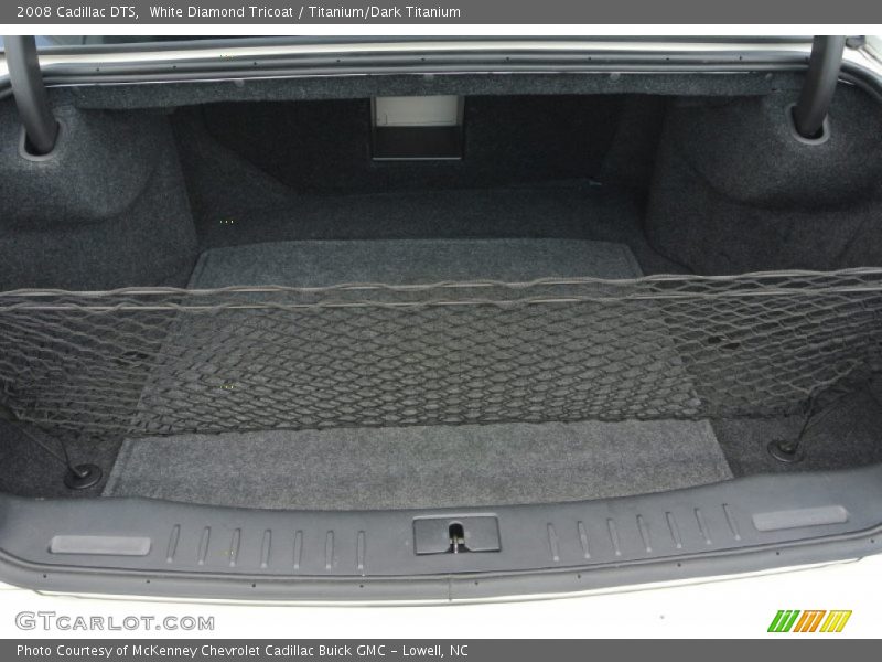 White Diamond Tricoat / Titanium/Dark Titanium 2008 Cadillac DTS