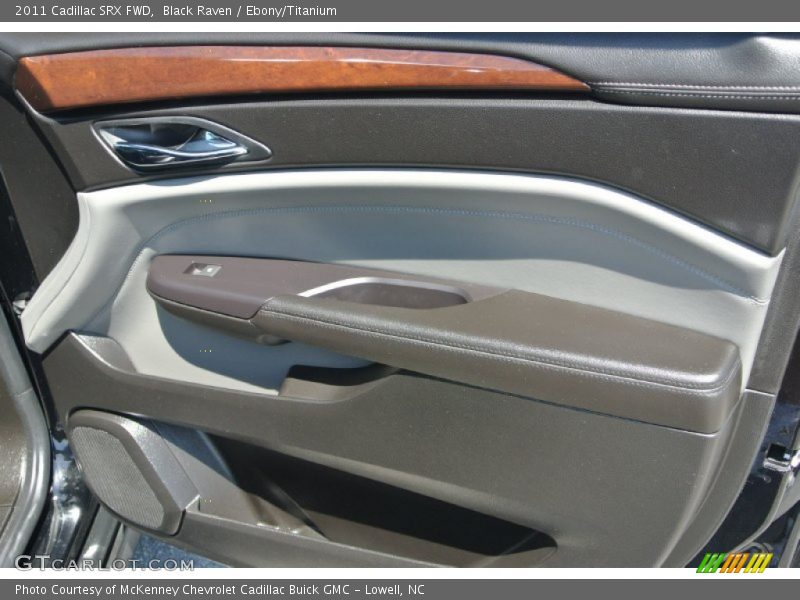 Black Raven / Ebony/Titanium 2011 Cadillac SRX FWD