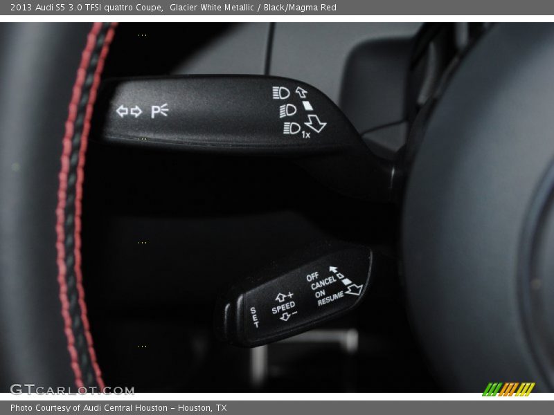 Controls of 2013 S5 3.0 TFSI quattro Coupe