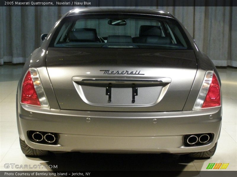 Nuvolari / Navy Blue 2005 Maserati Quattroporte