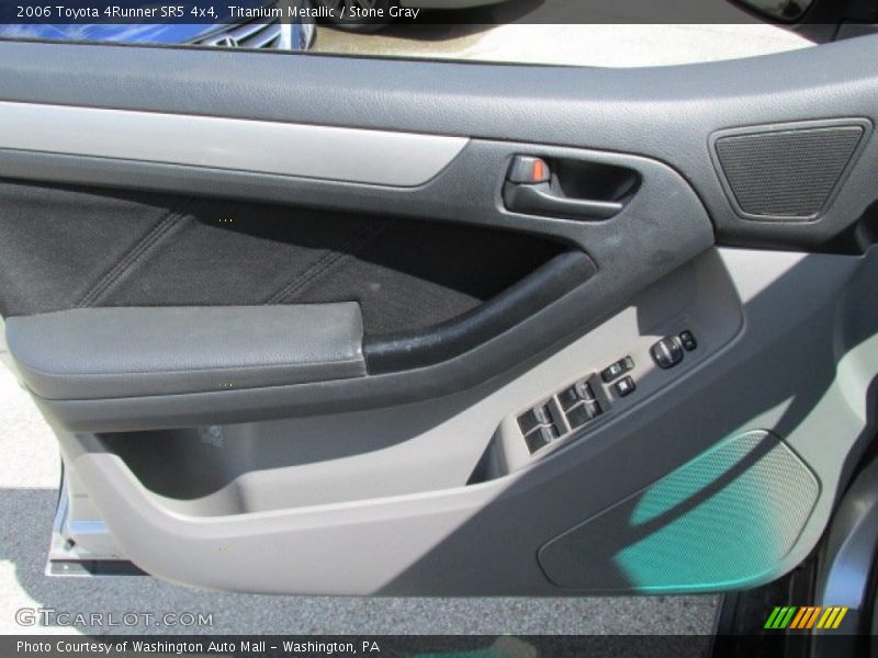 Titanium Metallic / Stone Gray 2006 Toyota 4Runner SR5 4x4