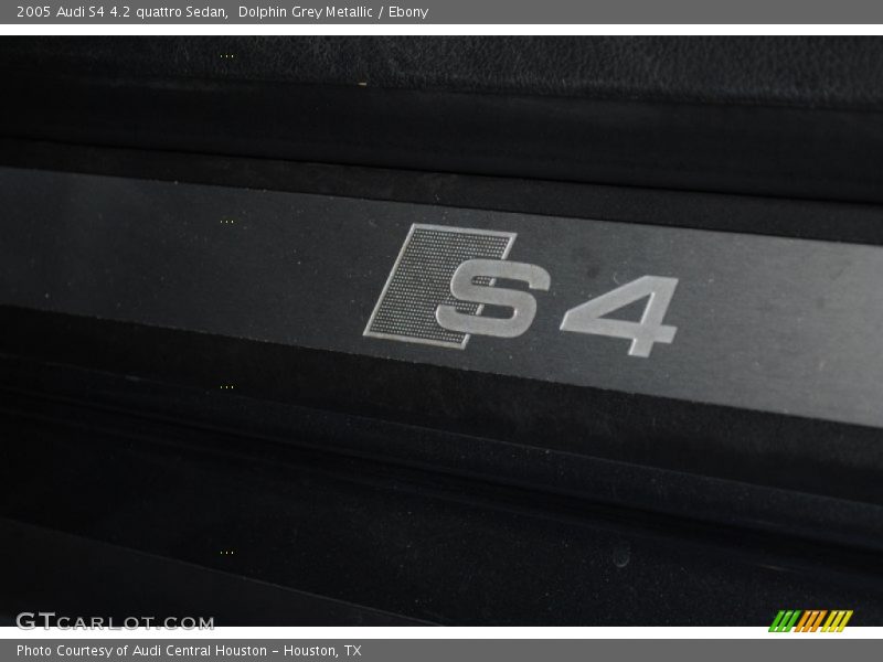 Dolphin Grey Metallic / Ebony 2005 Audi S4 4.2 quattro Sedan