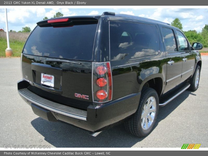 Onyx Black / Ebony 2013 GMC Yukon XL Denali AWD
